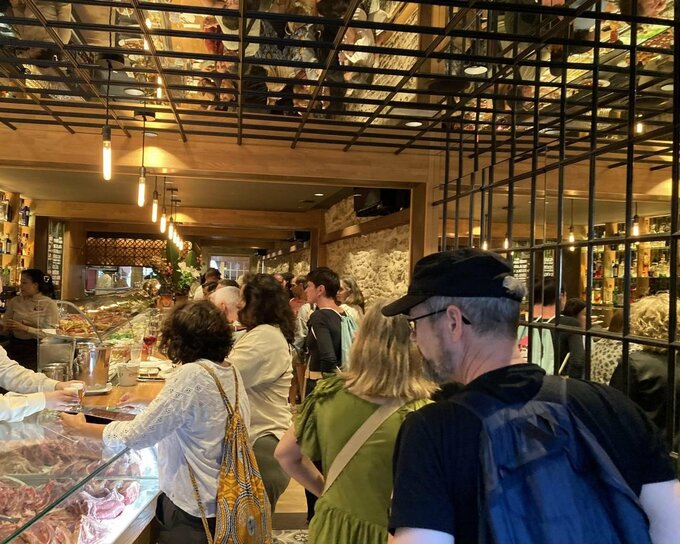 スペインの店内