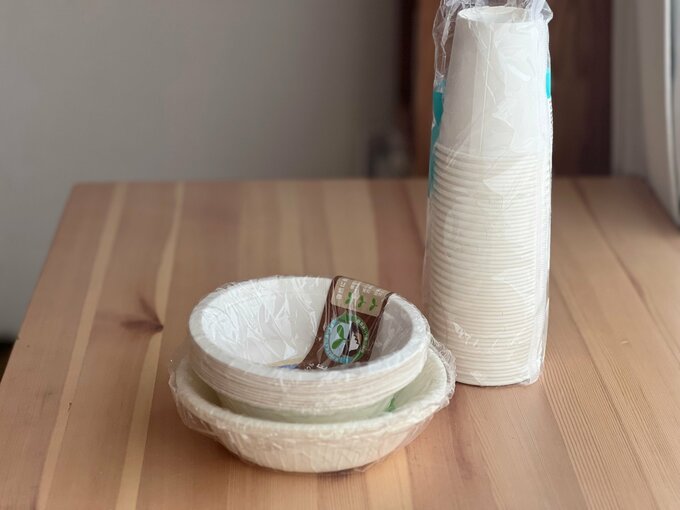 紙皿と紙コップ