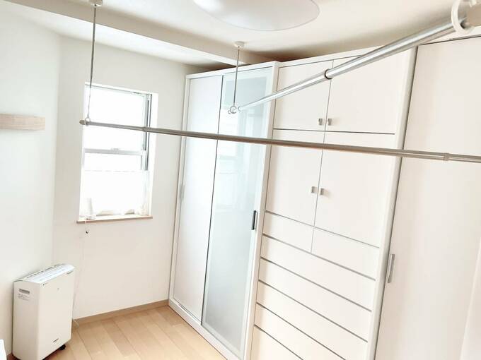 クローゼット前に棒