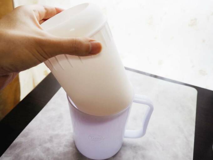 内カップ取り出す