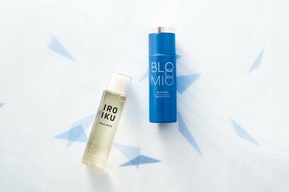 今すぐ隠したいシワやゆらぎ肌に。大人女性向けエイジングケアアイテム4選　