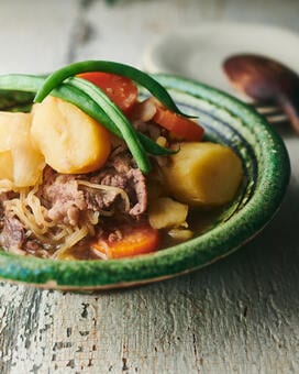 志麻さんの絶品「ジャガイモ」料理。定番の肉じゃがとポテサラがもっとおいしく