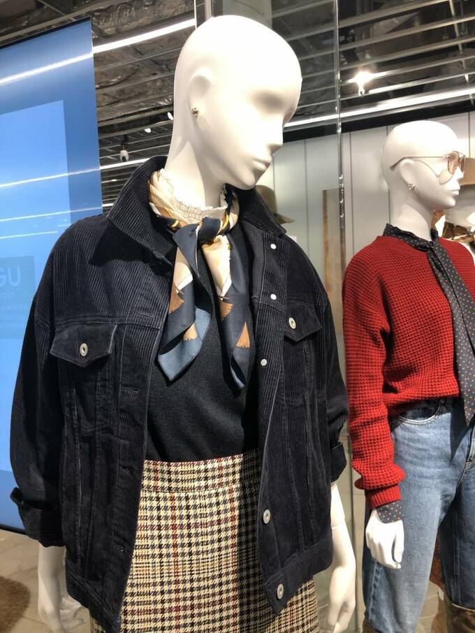 チェック柄スカート