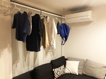 「ソファ頭上が部屋干スペース」のリビングにして後悔。くつろぎの時間はわが家にナシ