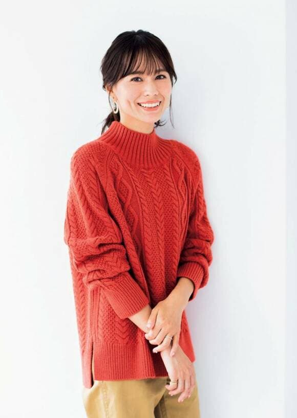 赤い服を着た女性