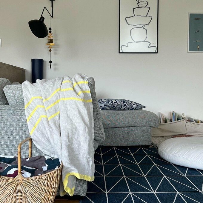 ものがある寝室