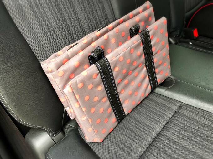 クルマの中にエコバッグ