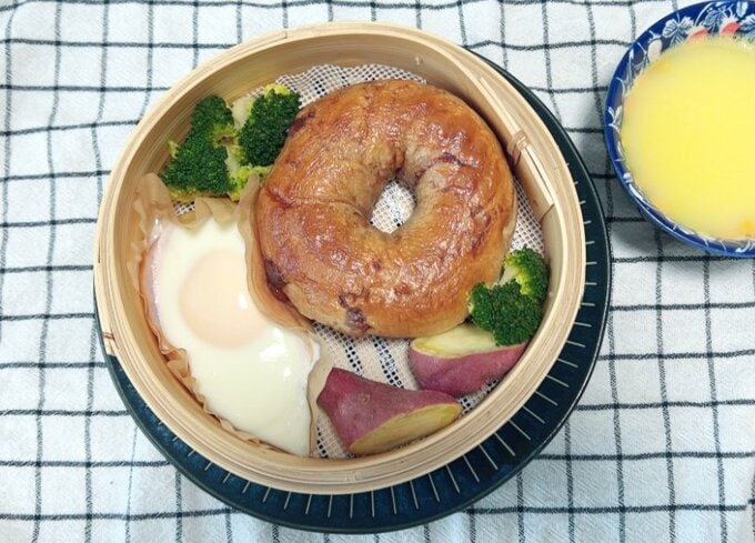 食材の乗せられたせいろ