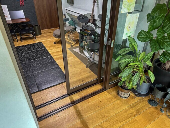 趣味室の引き戸