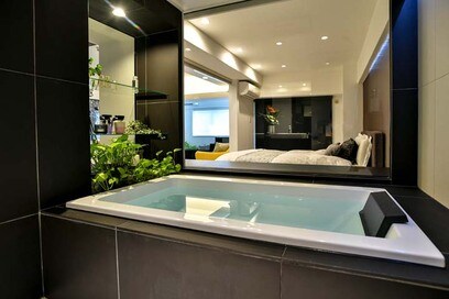 【マンションリノベ事例】80㎡の自宅をテレワークもはかどる職住一体のホテルライクな空間に