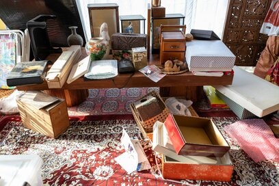 本人がいても進まない「生前整理」。“捨てたい娘”と“捨てられない母”をつないだ意外な品とは？