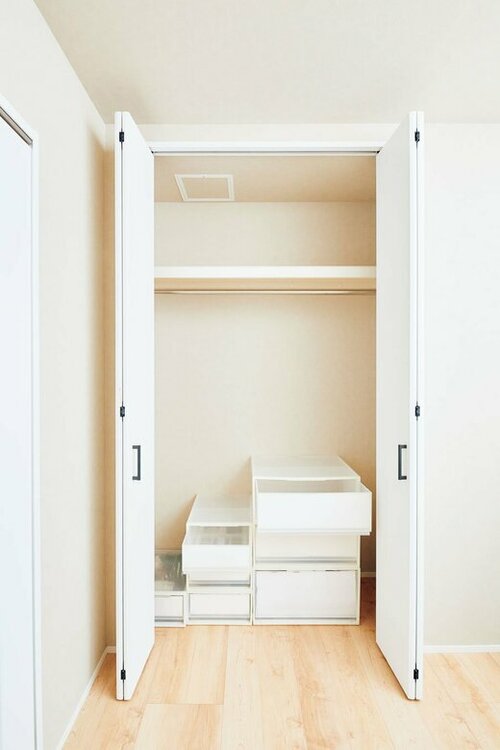 いよいよ服を入れていきます!