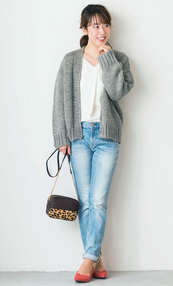 ざっくりカーデとデニム