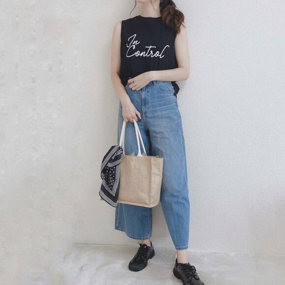 デニムと合わせたコーデ