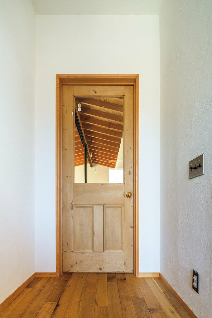 ヴィンテージの扉