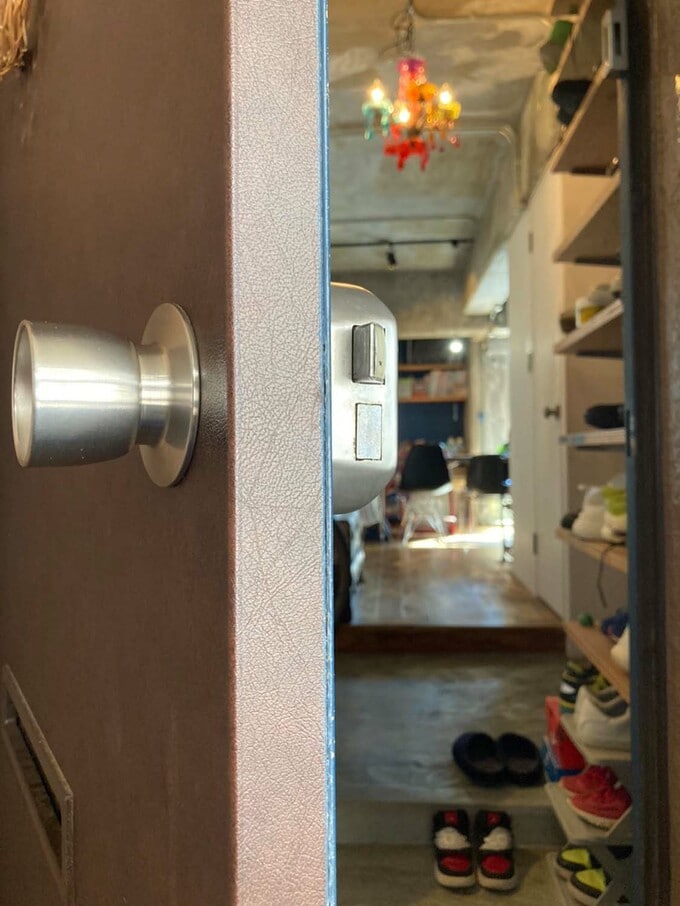 玄関をあけた様子