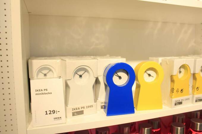 ちょっとしたものを入れる収納スペースもあるんです