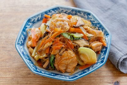 野菜たっぷり、しみしみ春雨が絶品の中華おかず。忙しい日でも簡単のレンチン調理