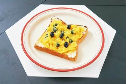 残ったおせちが大変身。黒豆＋栗きんとんが絶品「ジャムトースト」に