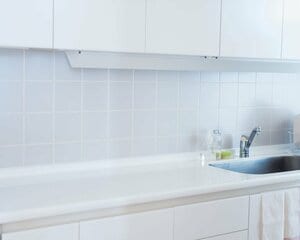 “台所”は“台”があって成り立つもの。ものを置かずにすっきりをキープ