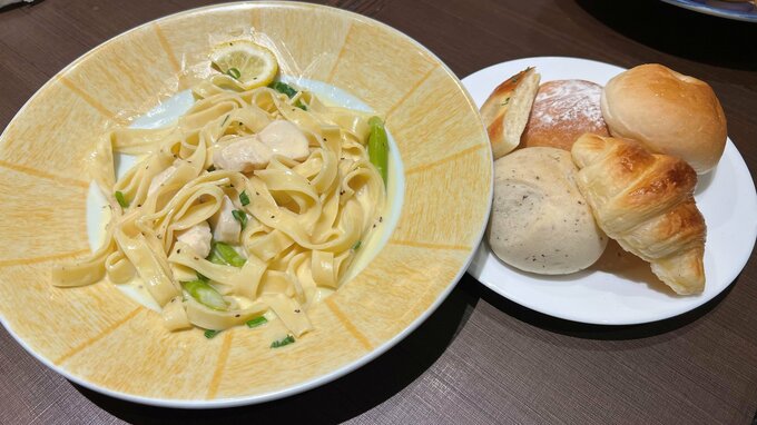 パスタとパン