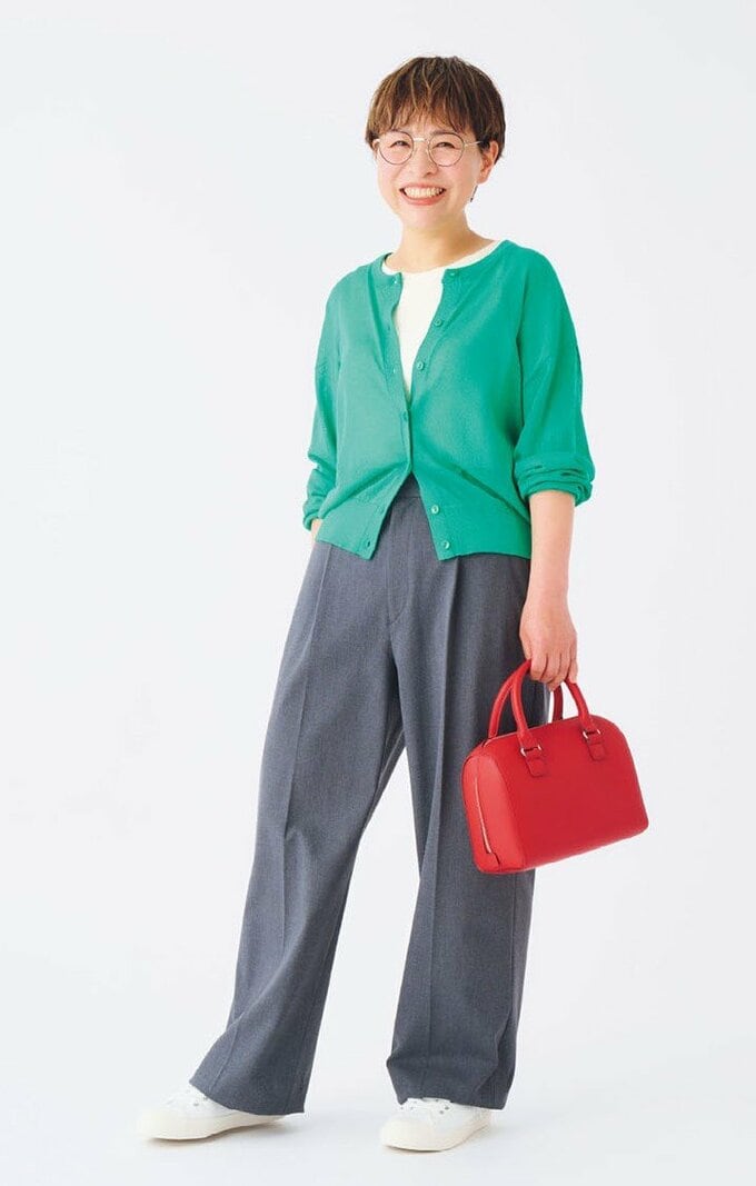 ユニクロのタックワイドパンツのコーディネート