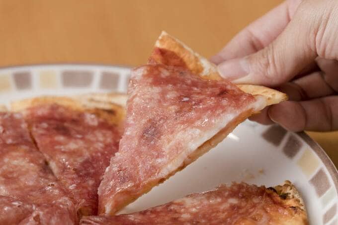 とろけるサラミのマルゲリータ