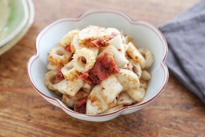 とにかくおいしい「カツオ節」活用レシピ。料理家が繰り返しつくる定番おかず