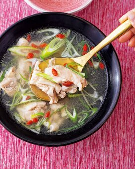 業務スーパーの鶏モモ肉でつくる高見えおかず3品。レンチン「参鶏湯」に感激