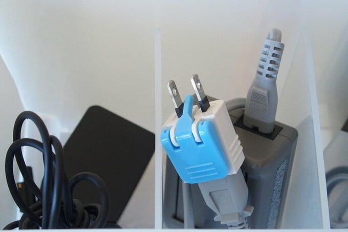 電源アダプターとセットにした状態