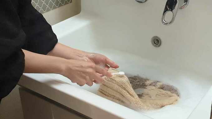 歯ブラシで手洗い