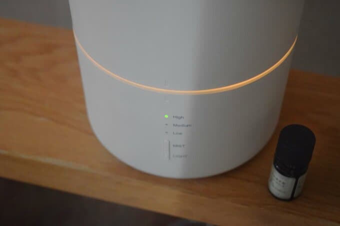 青・緑・オレンジ・白の4色の切り替えライトつき