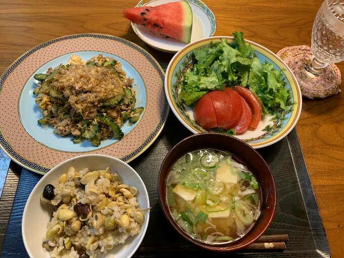 副食物費を意識した夕飯はとてもバランスが良い(本人撮影)