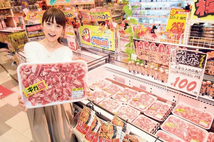 女性とお肉