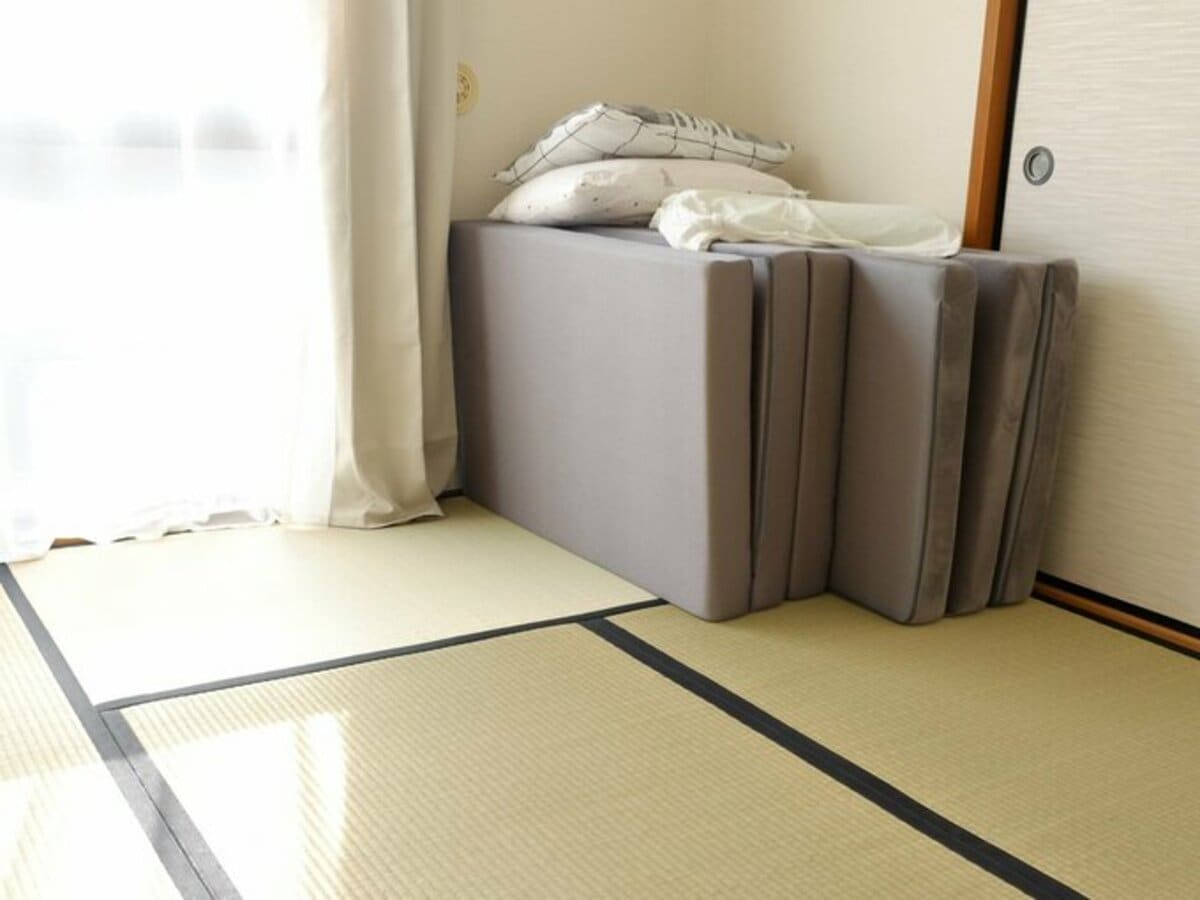 40代、家を購入直後に夫が単身赴任に。布団、キッチン道具…捨てたもの 