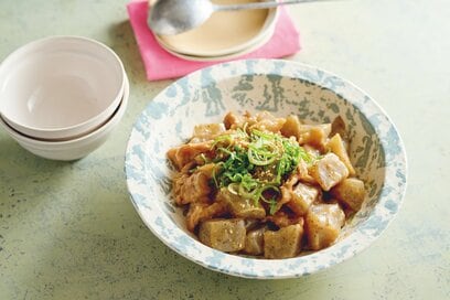 節約＆うまい「豚こまとこんにゃくのコクうまみそ照り炒め」レシピ。おかずにもおつまみにも合う