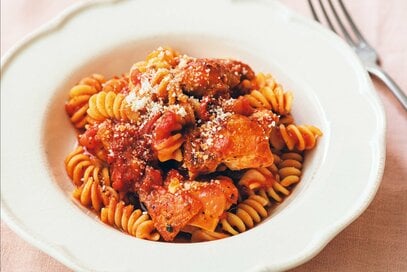 やみつき「濃厚トマトソースのパスタ」。何度もつくりたくなる手間なしレシピ