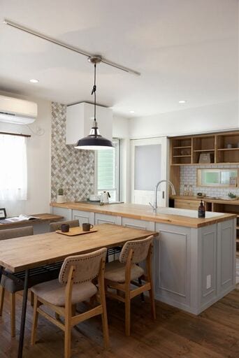 フルオープン(パーティタイプ)のキッチン