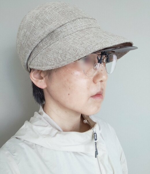 帽子＋サングラスで跳ね上げ