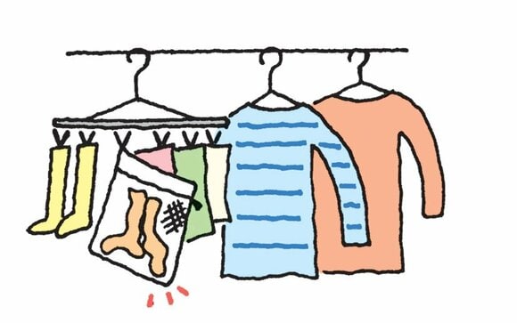ストッキングはネットに入れて洗濯し、ネットのまま干す