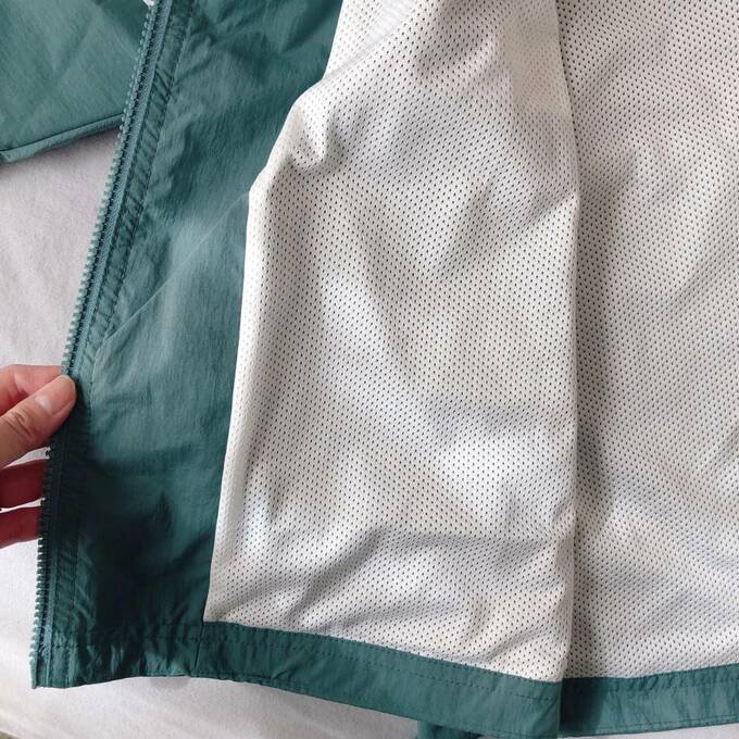 裏地付きでメッシュ素材