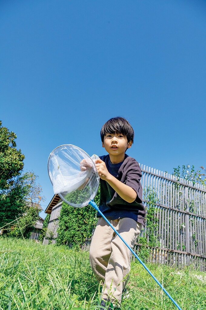 敷地の先には休閑地