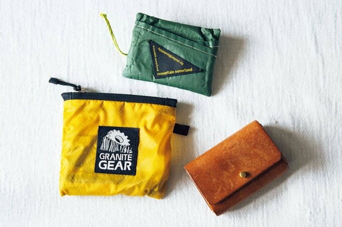 財布は小さいのものを使い分け