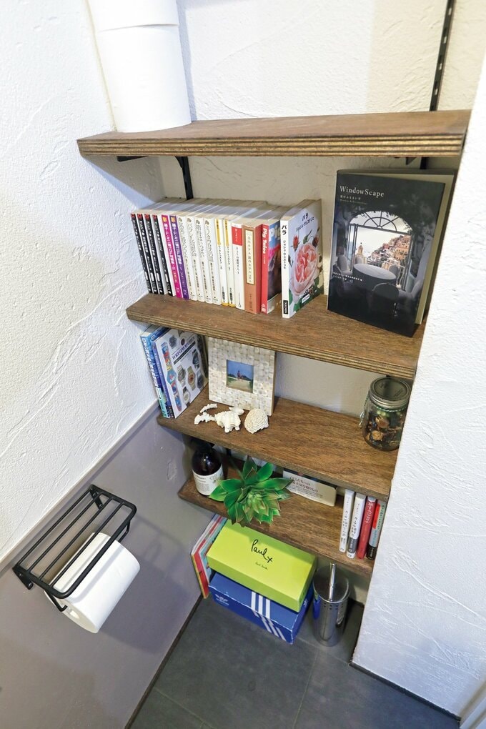 トイレに造作したニッチ