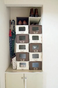 壁に生じた偶然の隙間も見逃さない!