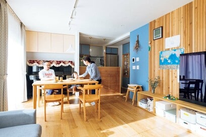 築30年の実家の戸建てをリノベ。断熱＆耐震の性能を向上、Ⅱ型キッチンも使いやすい