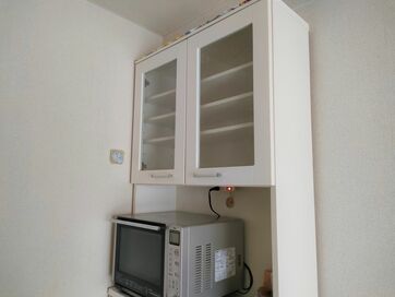 50代を目前に「捨て活」に励む3つの理由。本棚や食器棚も整理