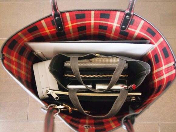 ポーチの色を統一すれば、見た目もすっきり