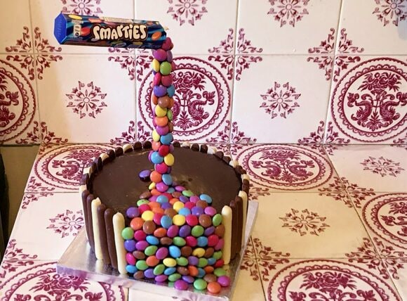 グラビティケーキ