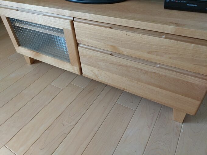 新しいテレビ台